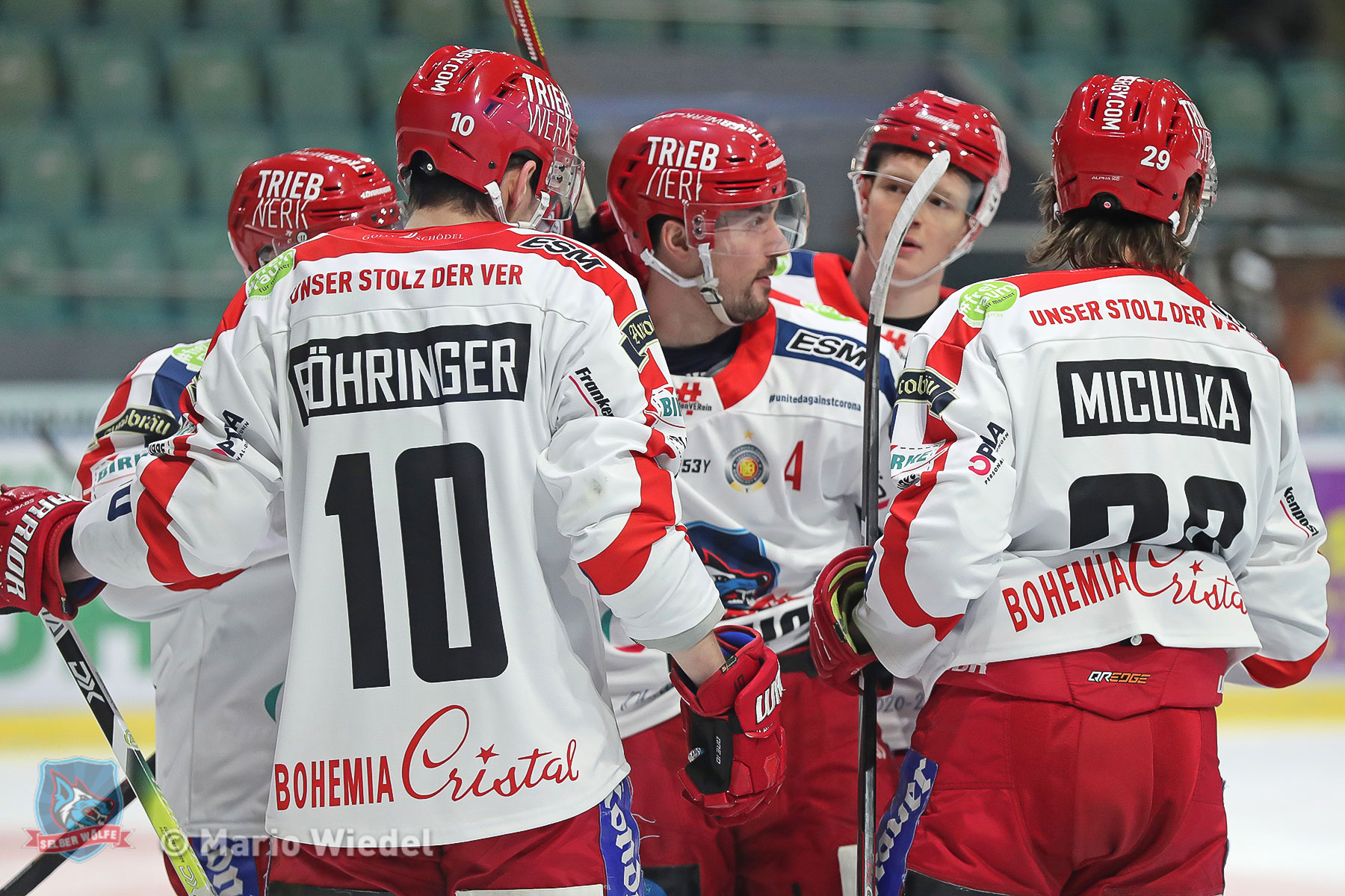 Riverkings Machen Es Den Wölfen Schwer