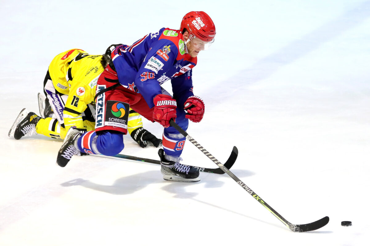 „The Hammer“ Geht Mit Den Wölfen In Die Dritte Gemeinsame Saison