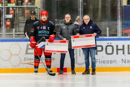 Spende Von Blue Line Hockey An Den VER Selb