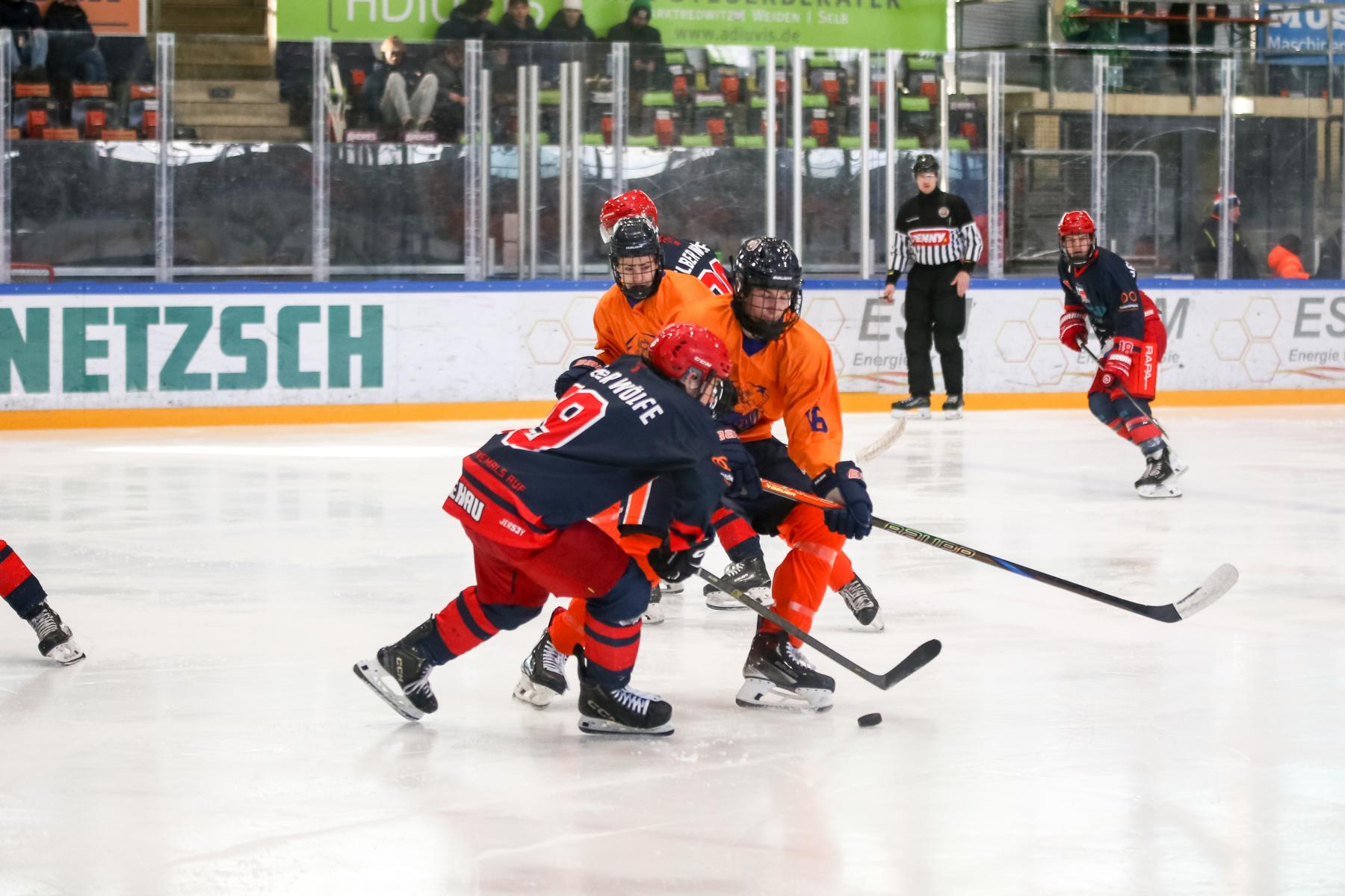 U20 – Jahresabschluss Mit Partie Gegen Kanadisches High-School-Team